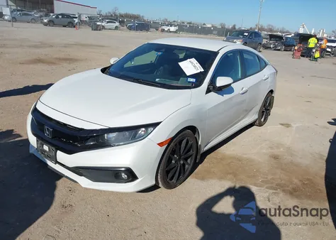 2019 Honda Civic Sport z USA, uszkodzony, nr VIN 2HGFC2F81KH585763